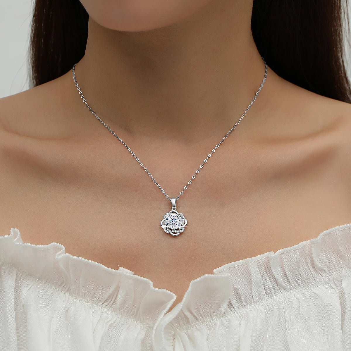 "3Ct Moissanite Star of David Necklace - Stunning Birthday Gift for Her!"